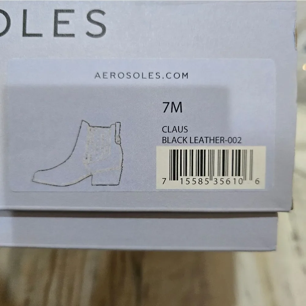 Aerosoles Claus Buckle Ornament Booties New In Box Size 7 Black